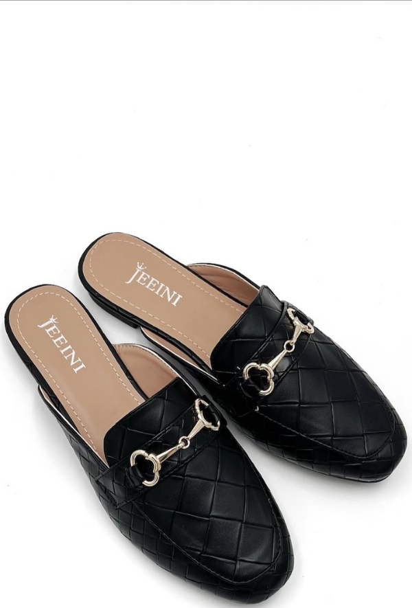 Loafers in Black